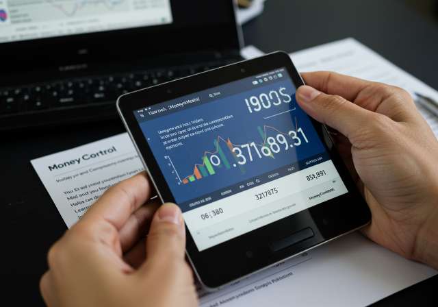 Boost Returns: Crafting Your Investment ROI Plan