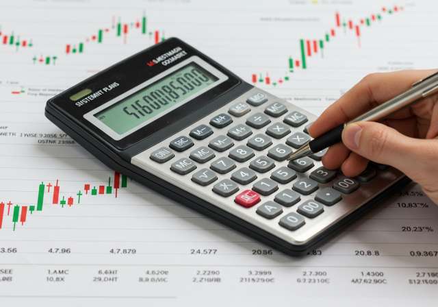 Decoding Returns: Simple & Compound Interest Rate of Return Examples