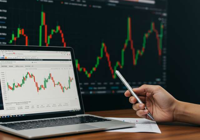 Investing Dollars in India: A Guide to High-Return Opportunities